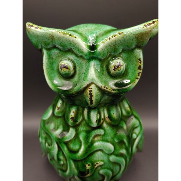Green Ceramic Owl Figurine With Faux Crazing & Distressed Age - Picture 2 of 6